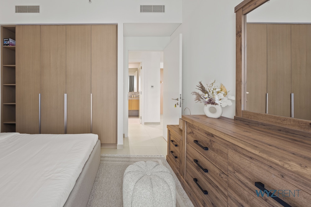 Serene 1 BR in Surf 2-Creek Beach Access
