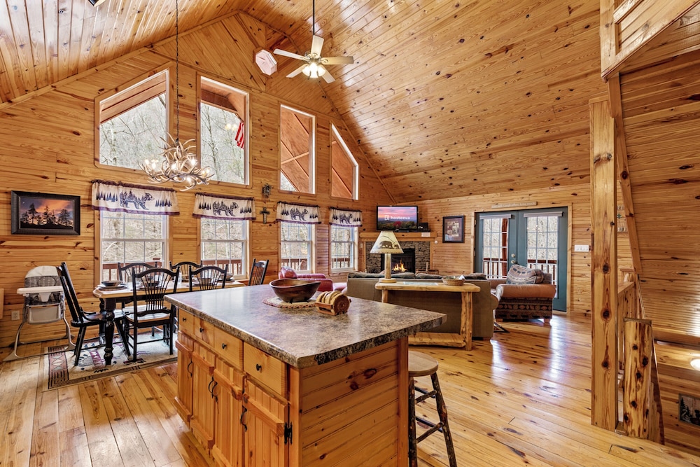 Hickory Hollow Hideaway