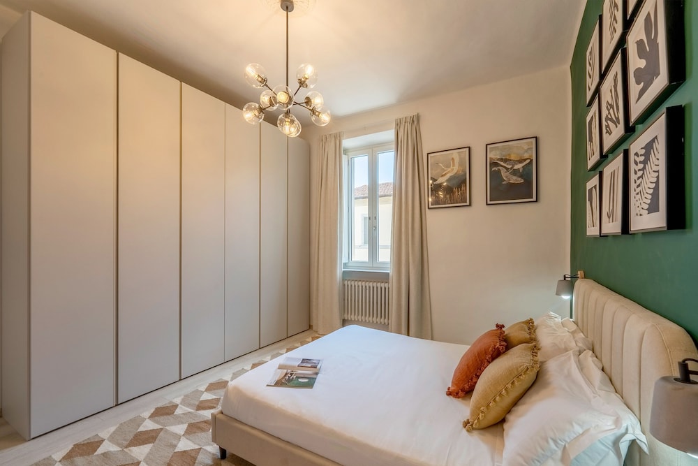 Elegant 2BR Apartment in Siena. Porta Camollia