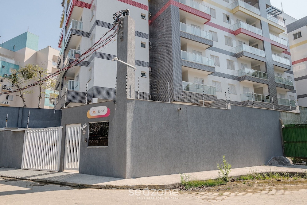 Comfort and Leisure 500m From the Beach - Ire0022