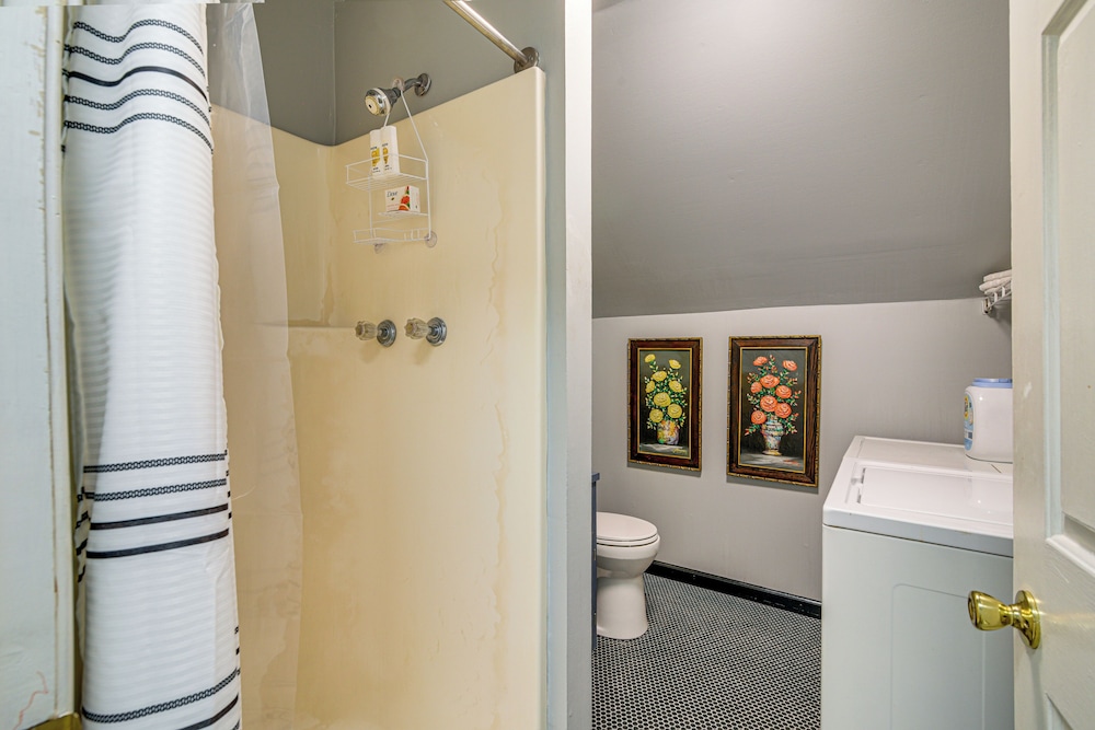 Peaceful Countryside Escape in Covington!
