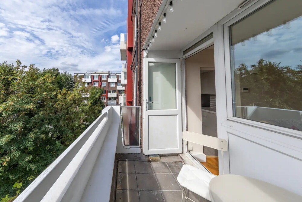 Cosy 3 Bedroom Flat in North London