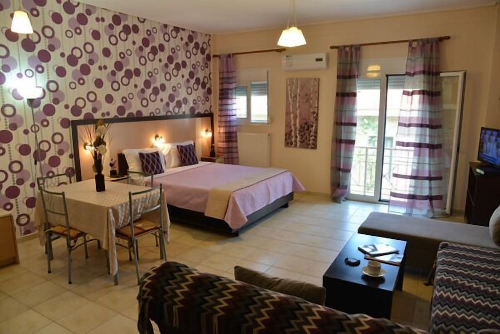 Midia Suites