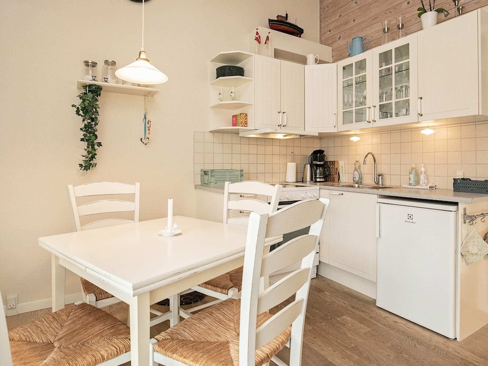 Cozy Holiday Home in Ã†rÃ¸skÃ¸bing near Sea