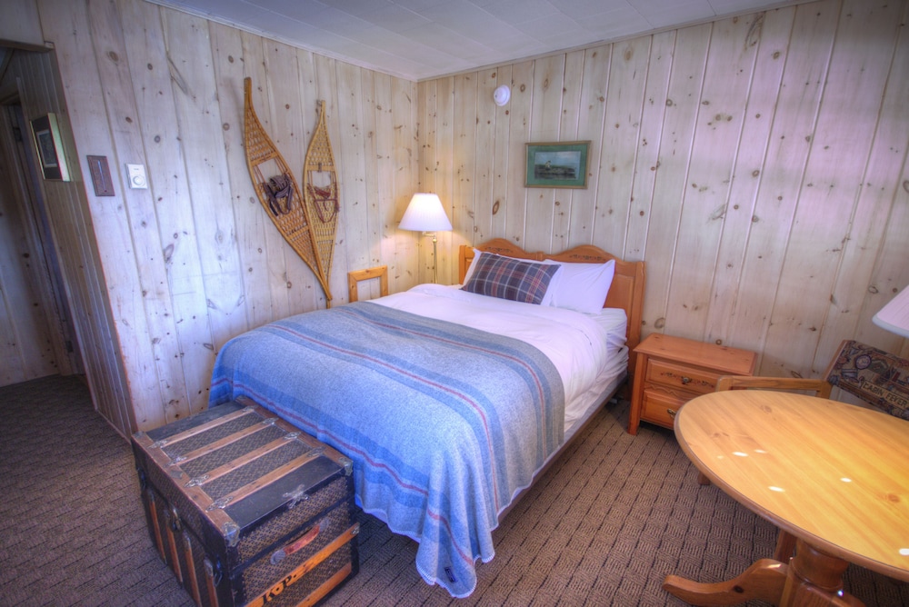 Cascade Lodge
