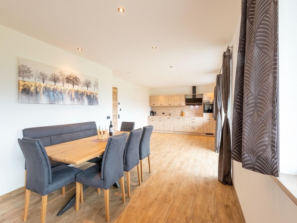 Apartment in Piesendorf Near Ski Slopes