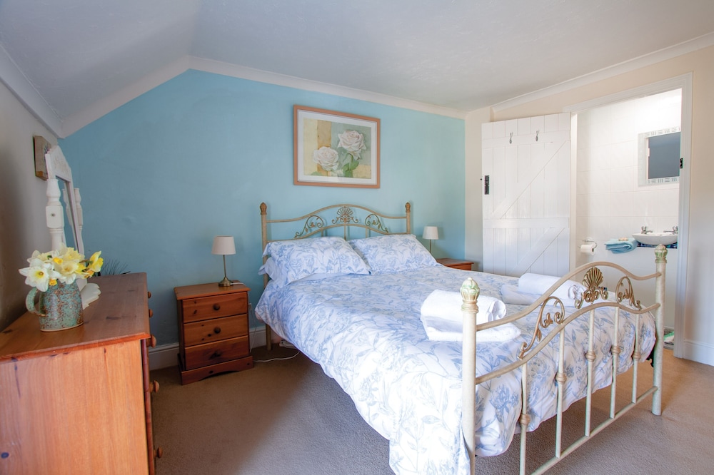Berry Hall - Porty Eynon view 4