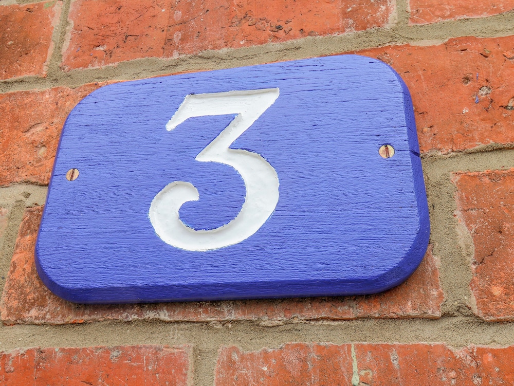 3 Auborough Street
