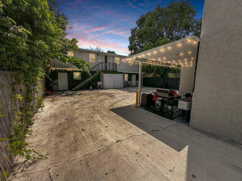 Vacay Spot Wynwood Comfort 2 Kitchens BBQ Patio