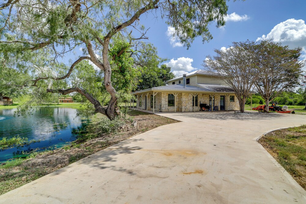 Updated Hempstead Home w/ Fishing Pond