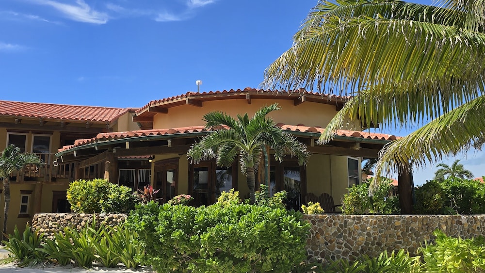 Villa Esplanade- Seascape Villas