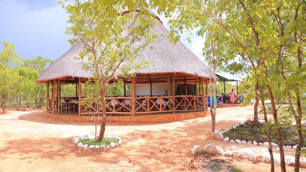 Mikumi Adventure Lodge