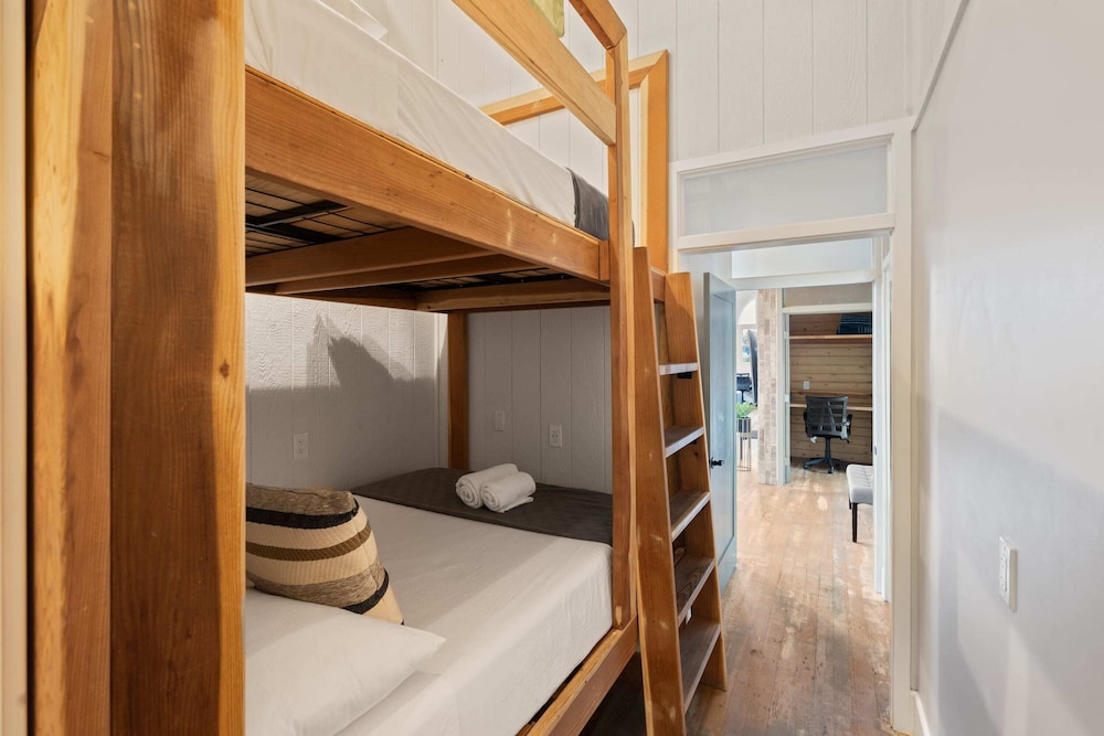 6BR Sanctuary