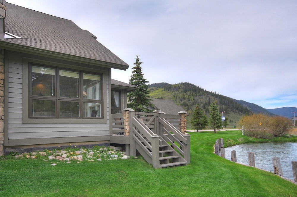 Private Mountain Town home Pet Friendly with Great Views - WD12 by Redawning