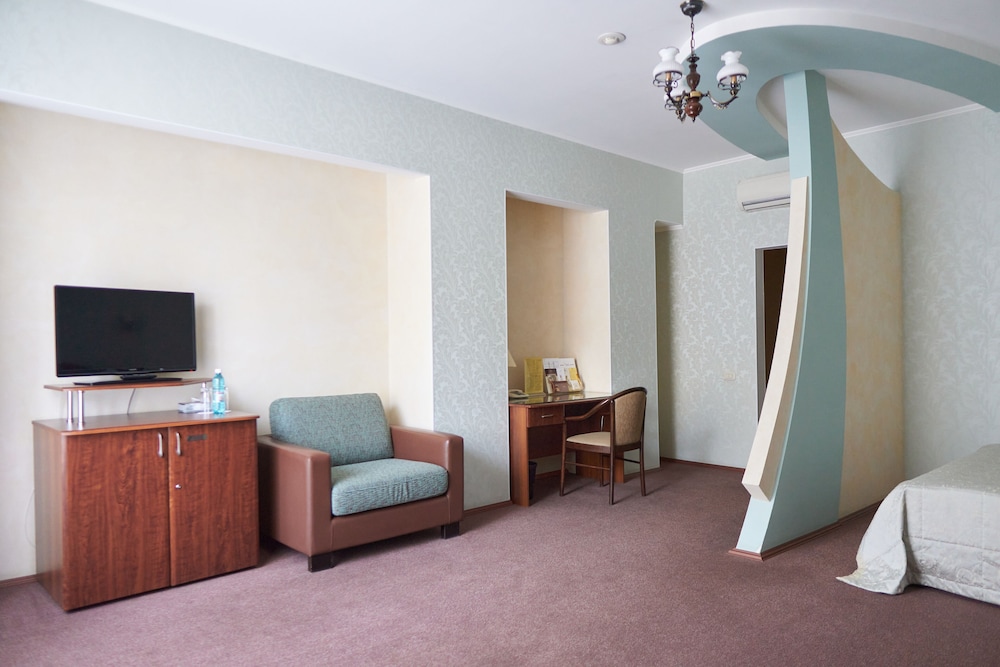 Almaz Hotel