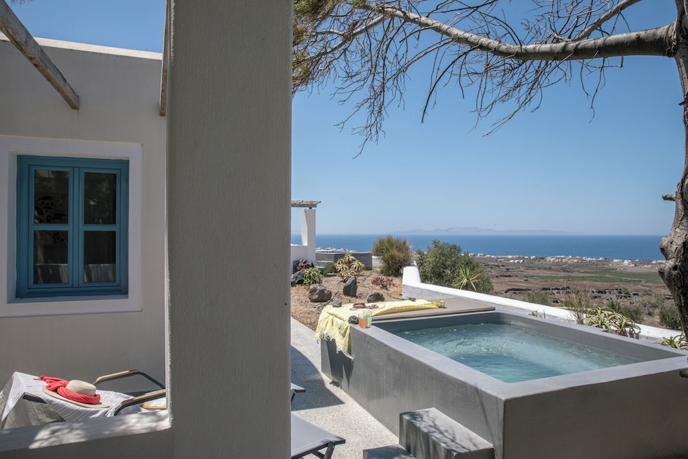 GTK Santorini Oia Sunset Villas