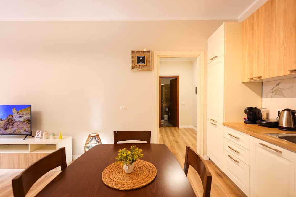 Grandstay Urban Six in Durr s