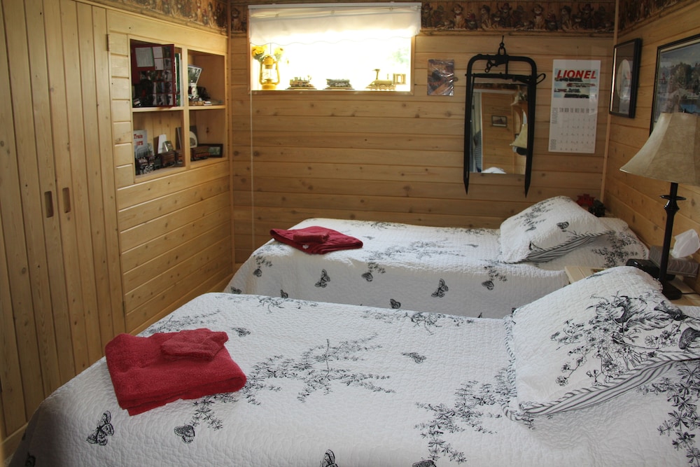 Joe-Lin Station Bed & Breakfast
