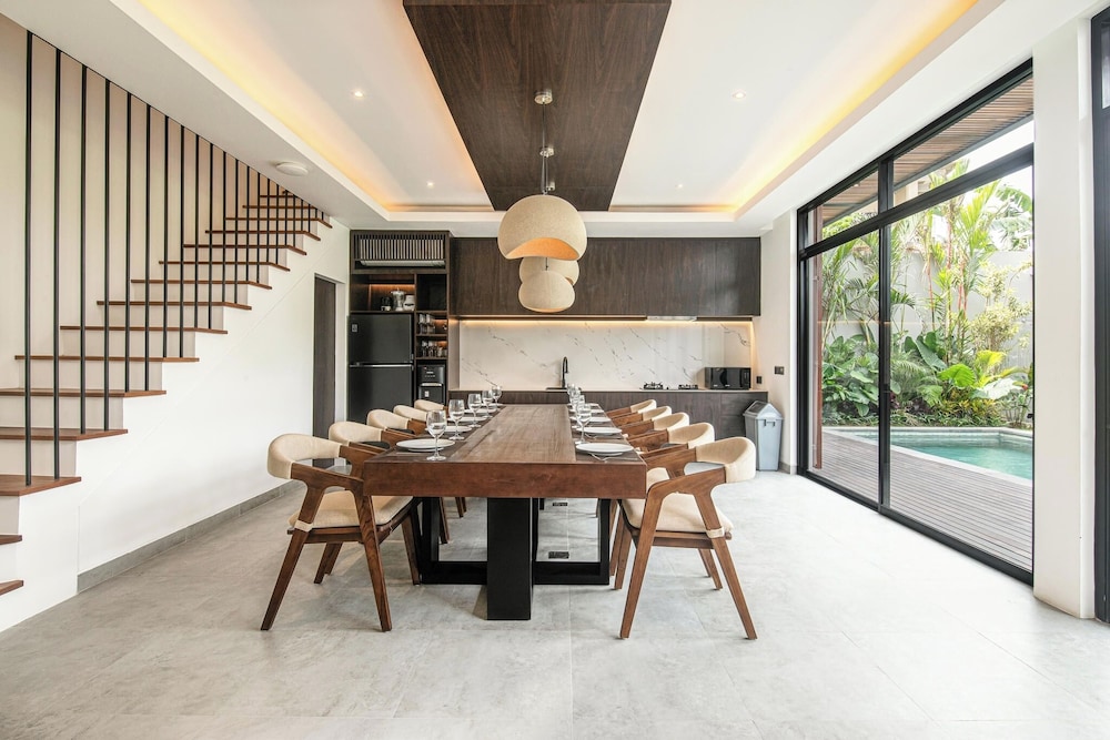 Exquisite 5BR Canggu Villa Steps From the Beach