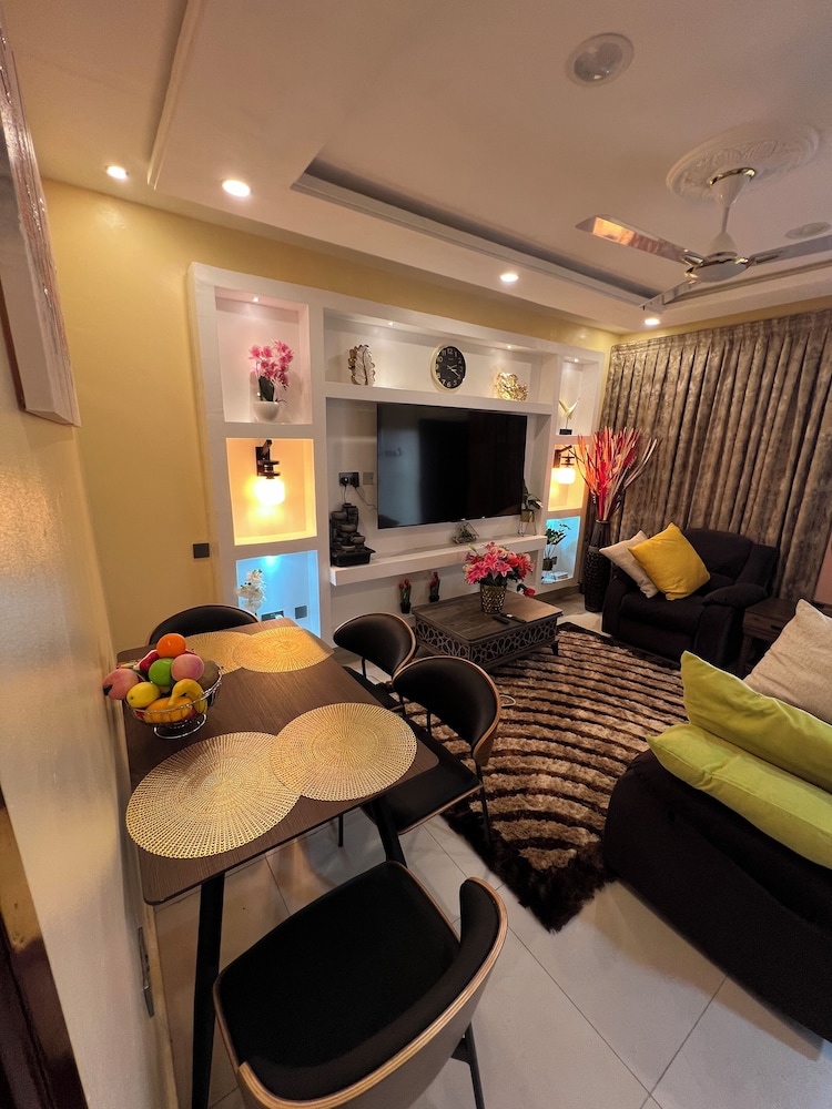 CSL APARTMENTS