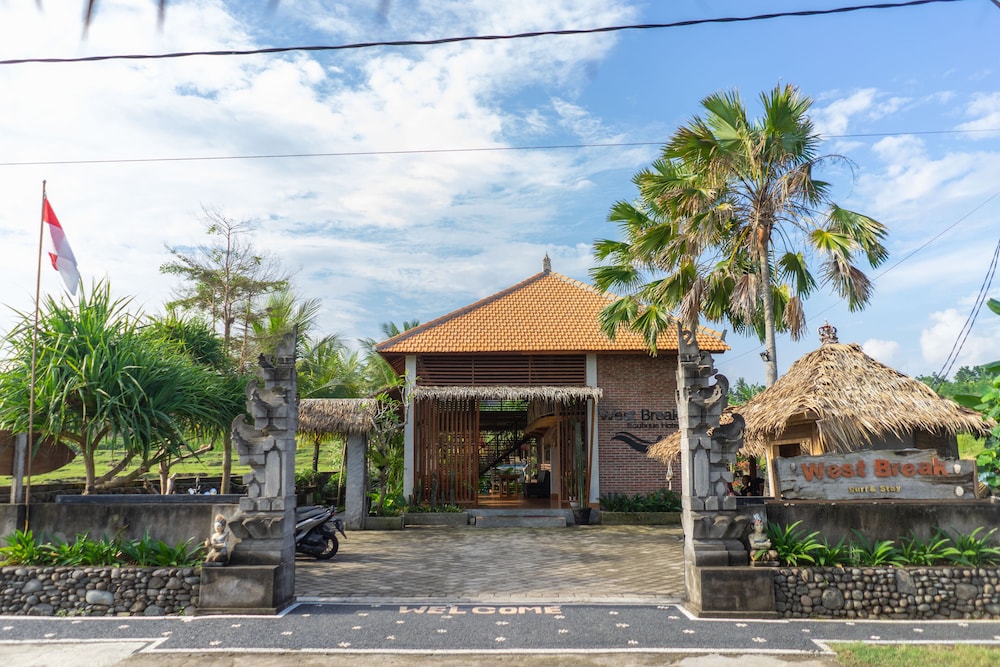 West Break Bali Medewi