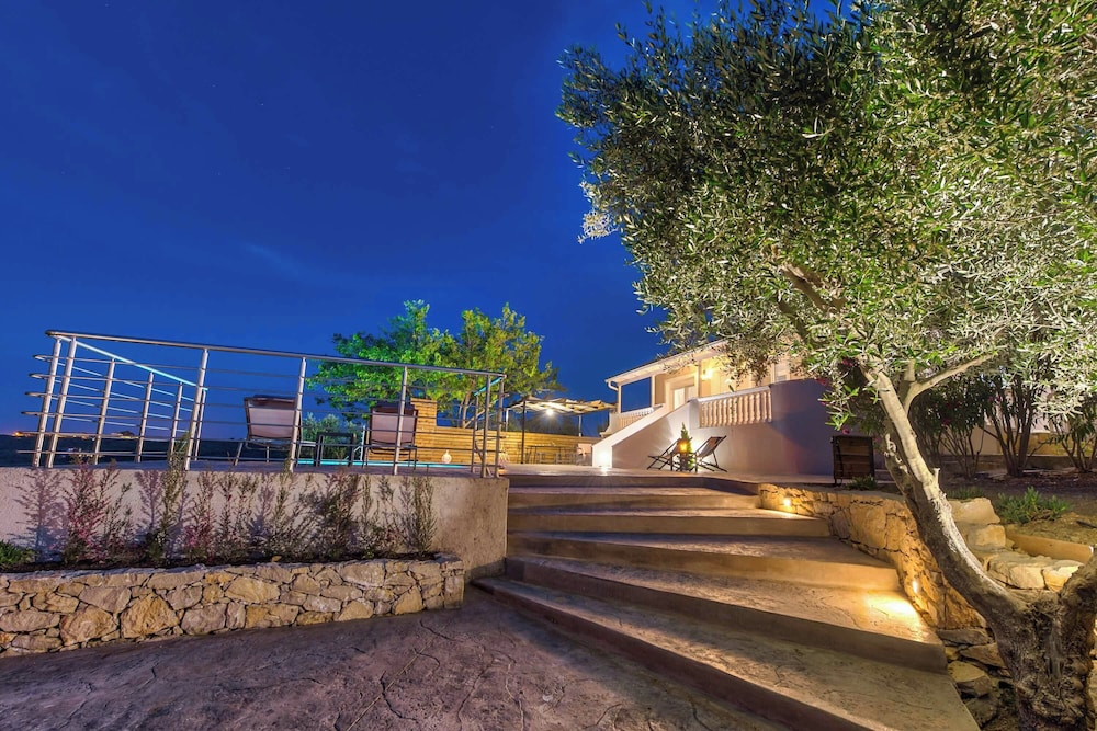 Villa Oliveto