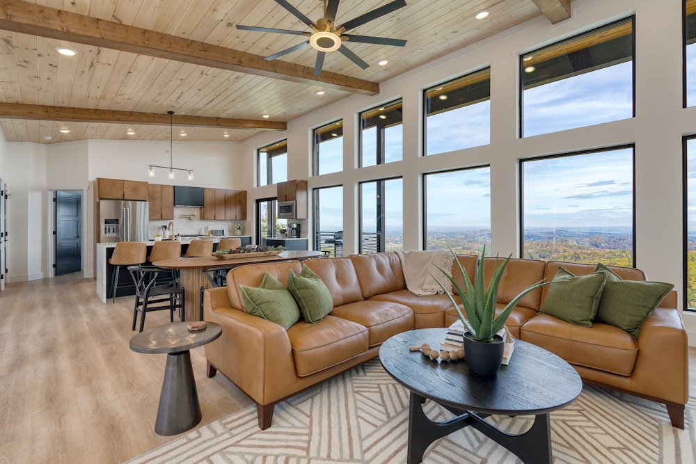 Whiskey Ridge - Avantstay Panoramic Views Infinity Pool Hot Tub Game Room