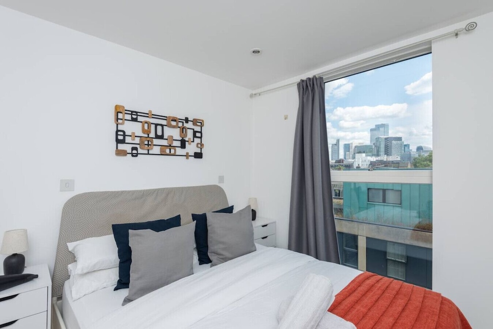 Old Street Gem - Modern Apartment