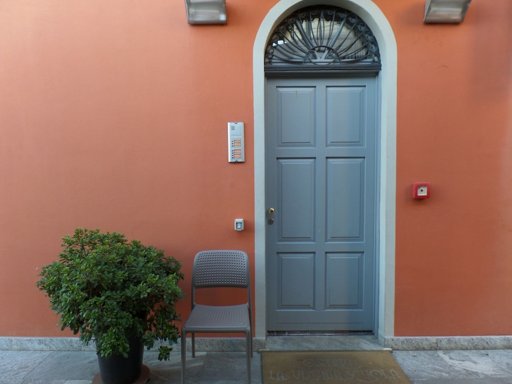 Photo 33