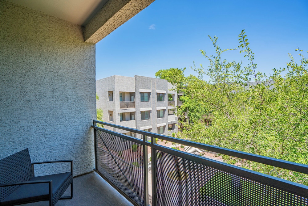 ROVE LIVING/KB - Zone Westgate
