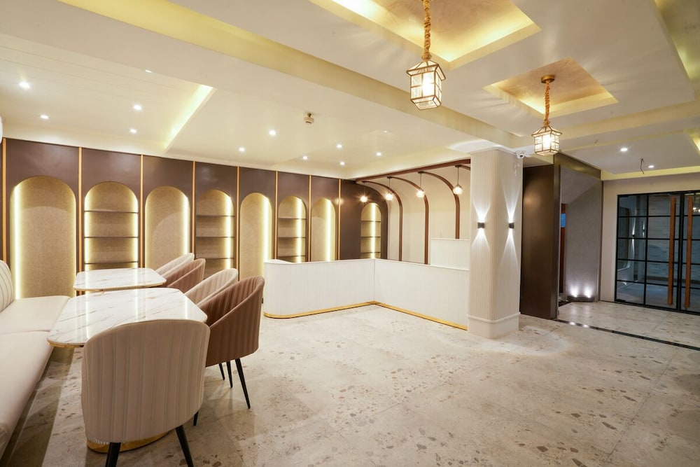 Hotel Square 36