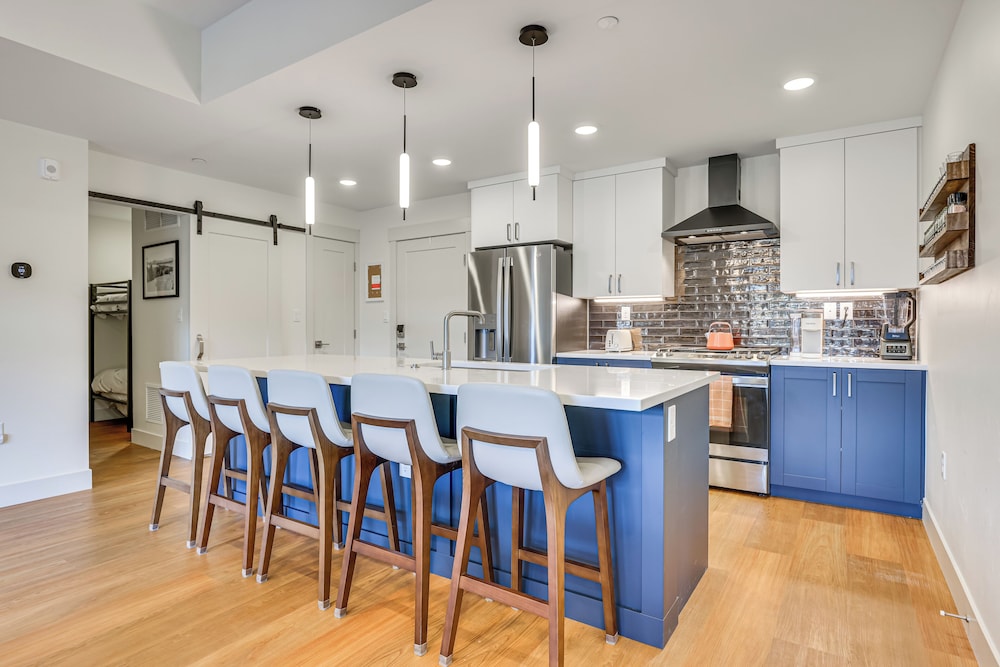 Mountain-view Condo in Downtown Winter Park!