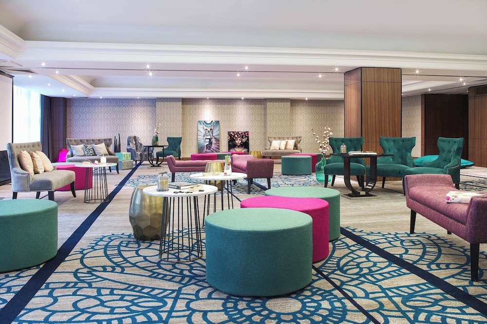 Puteaux Vacations - Renaissance Paris La Defense Hotel - Property Image 41