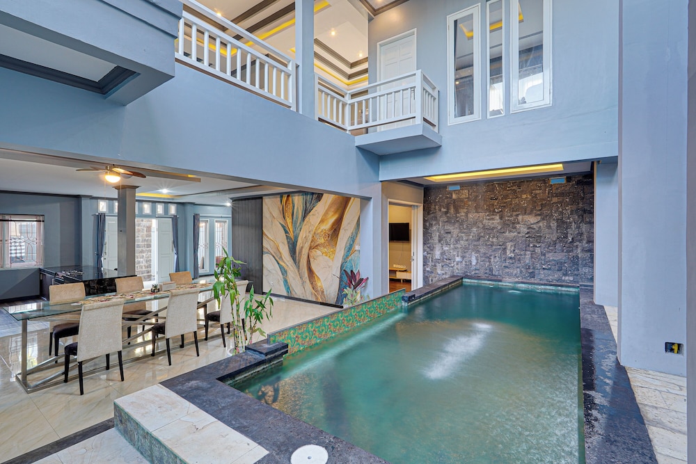Villa Master Residance