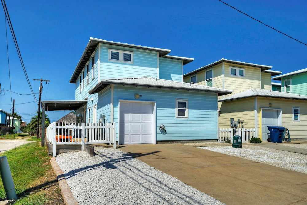 Seahorse Cove by Avantstay Pool Access by Beach