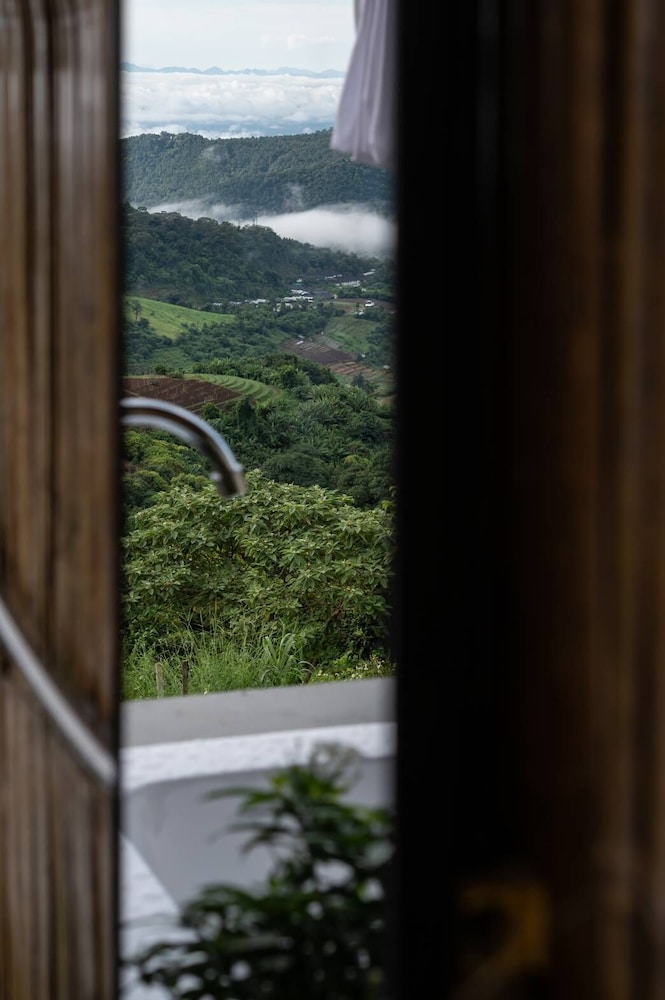 Mankhao Homestay
