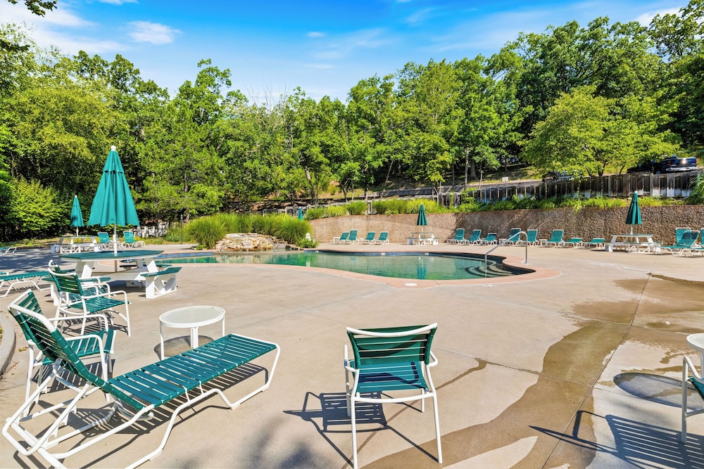 Home w/ Deck, Grill, W & D: Close to Resort & fun