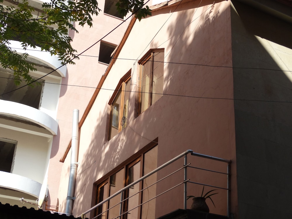 Destiny 1 Hostel