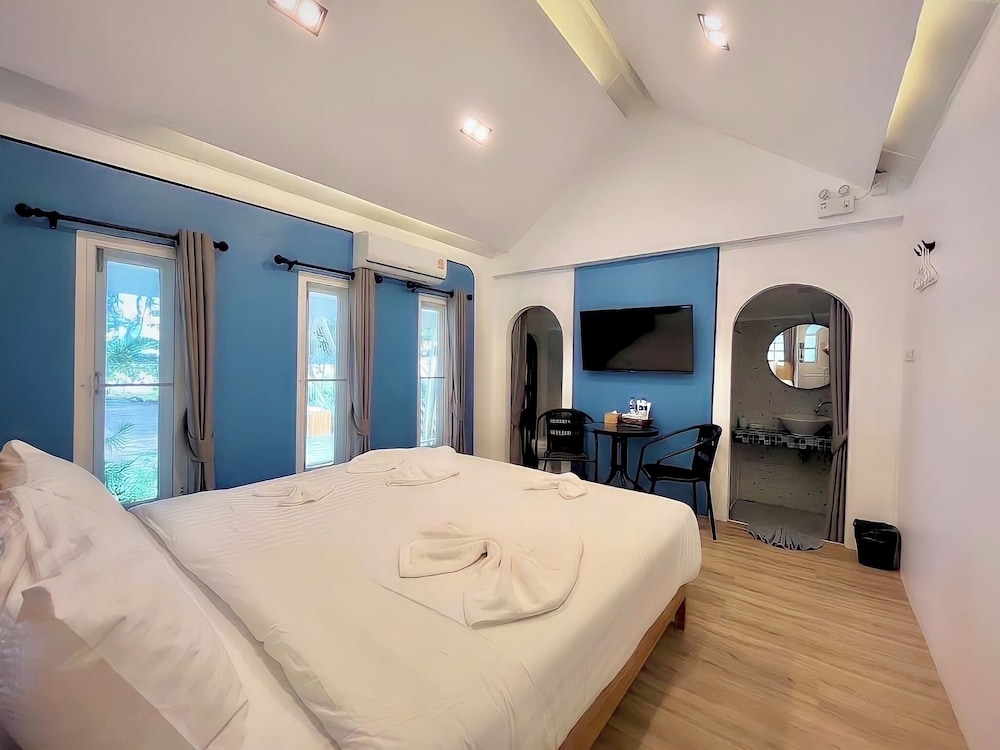 PAN Beachfront Resort Krabi