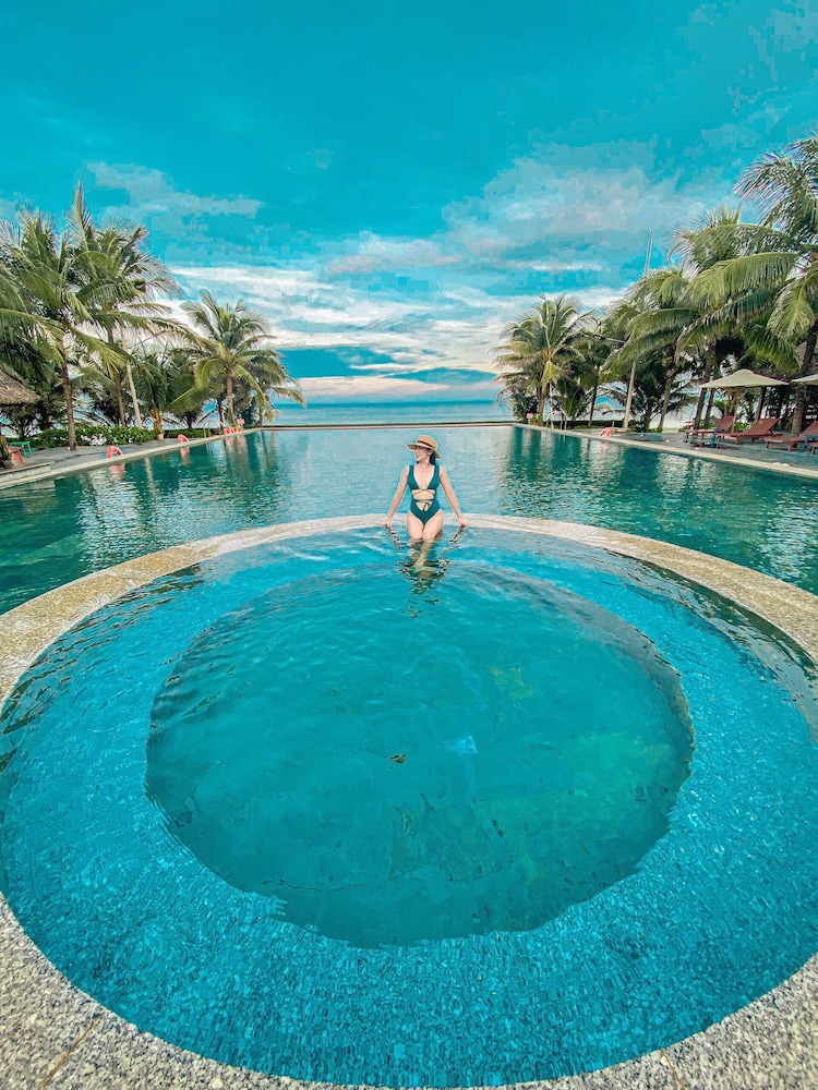 Sonata Resort & Spa