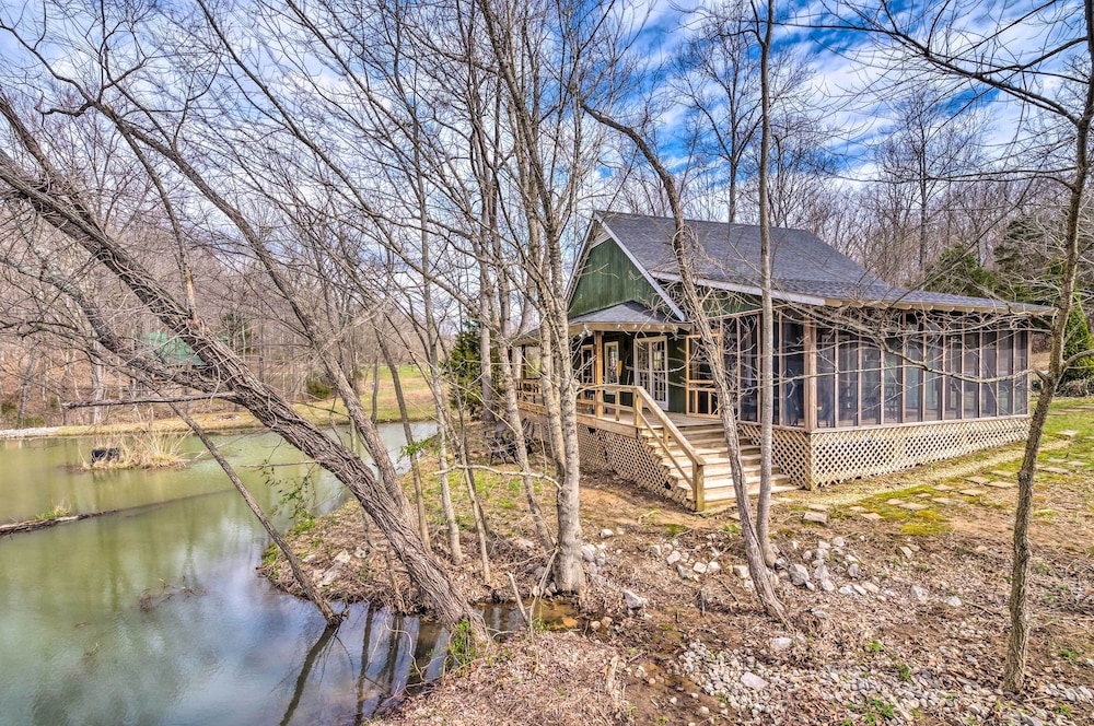 Lewisburg Vacations - Bright Green Gables Cabin: Hike, Swim BBQ - Property Image 18