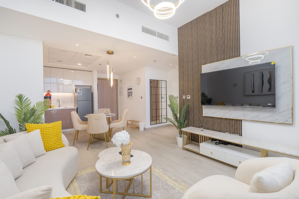 Eye-catching 1 Bedroom in Azizi Riviera