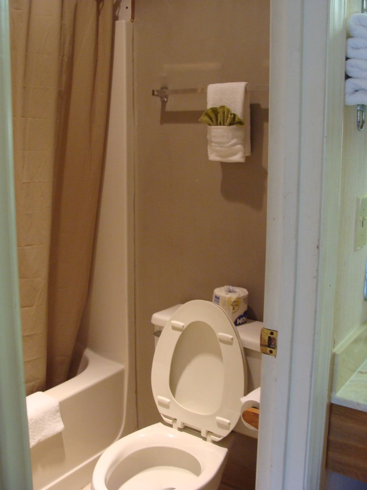 Chatuge Mountain Inn - Property Image 20