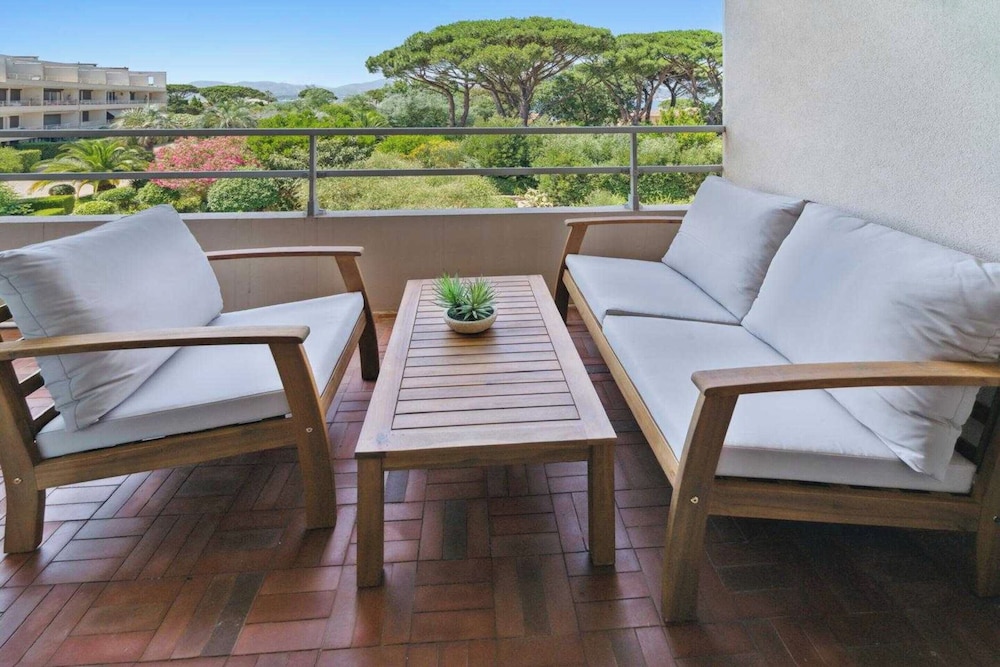 Apt 2br/4p-balcony Saint-tropez
