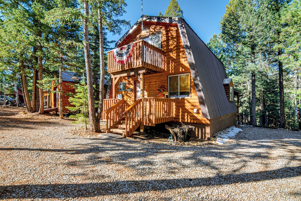 Near National Parks: Duck Creek Cabin Retreat