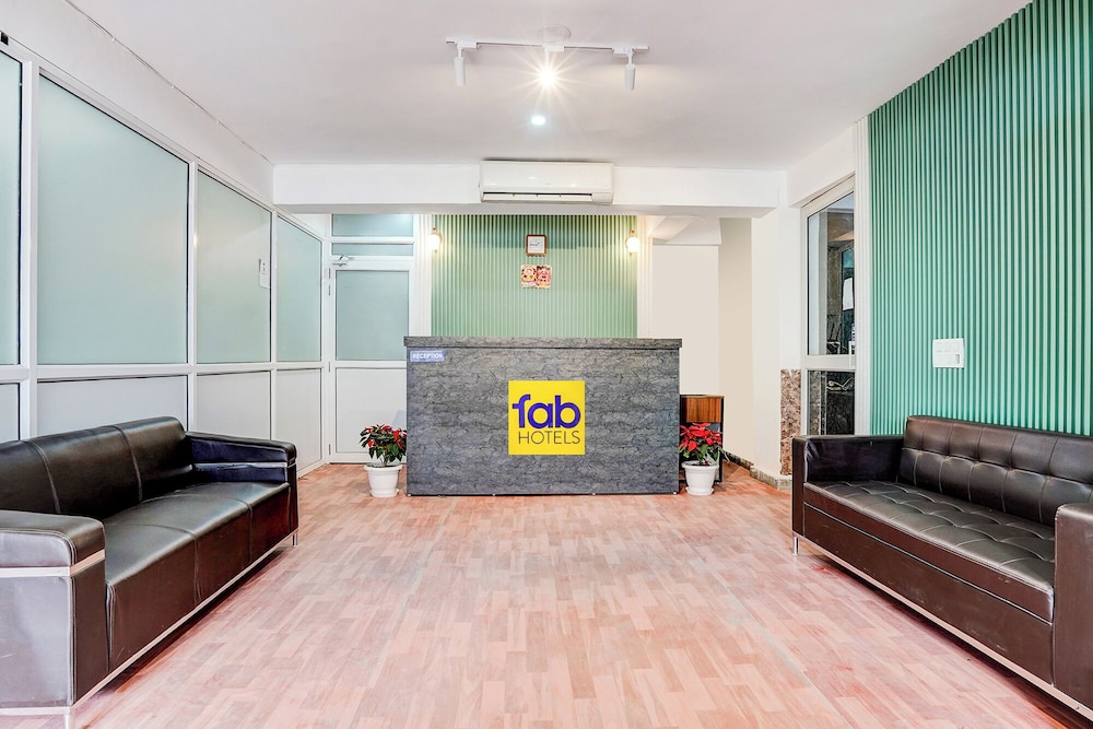 Fabhotel Cyberhub Suits