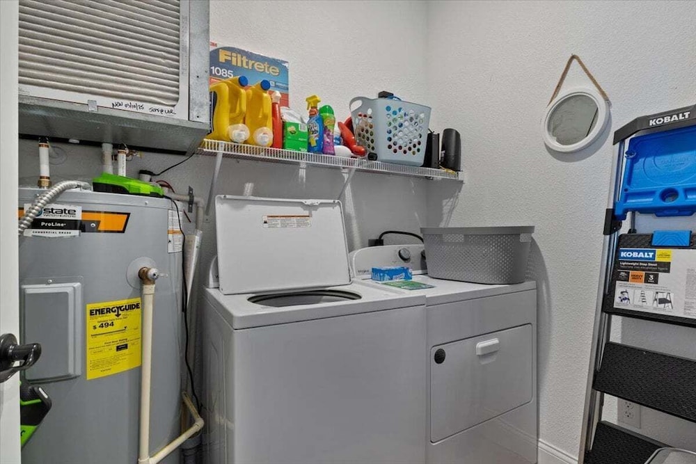 19mm Family-friendly, Bunks & Games at Topsider w/ 2 Pools