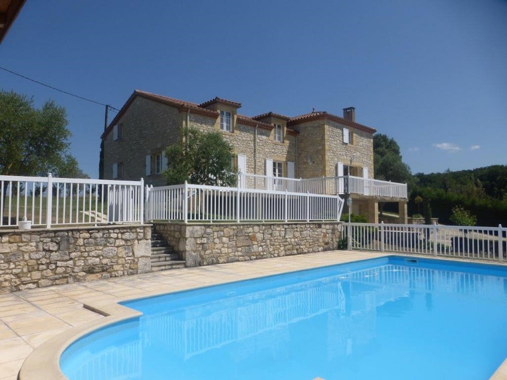 Spacious Holiday Home in Monsegur With Pool
