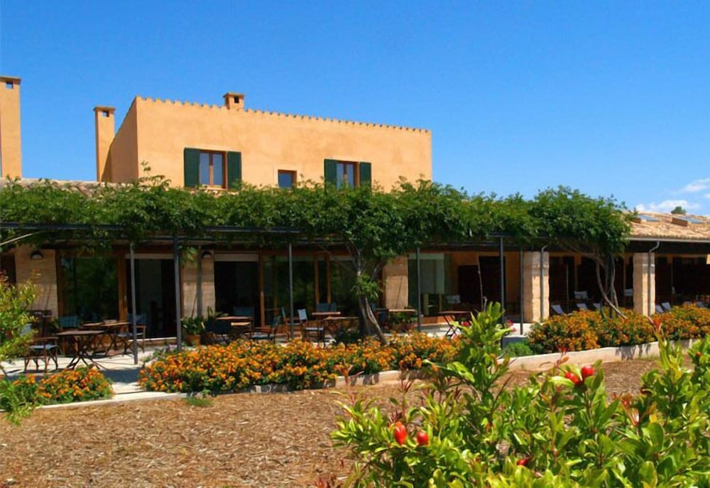 Hotel Agroturismo Ses Arenes - Image 1