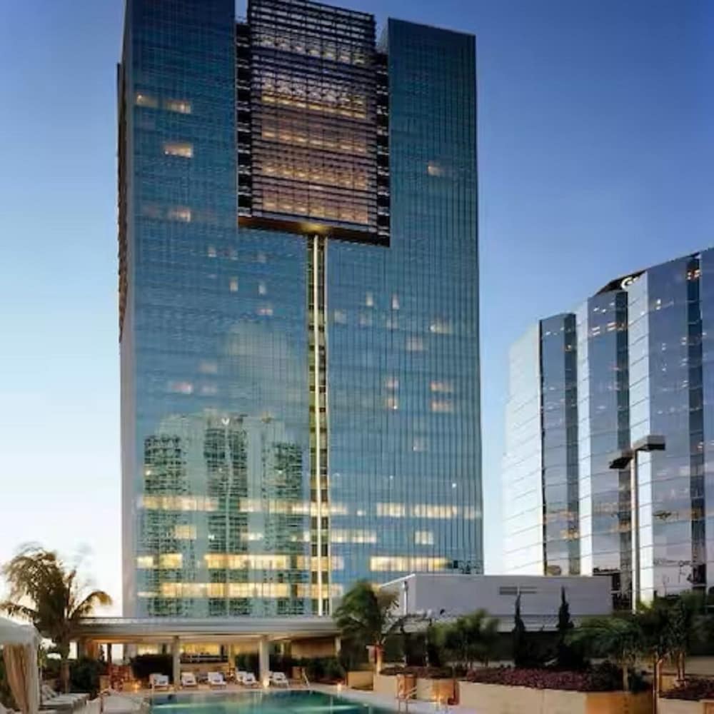 AKA Brickell High Floor Free Parking by Palermo Home